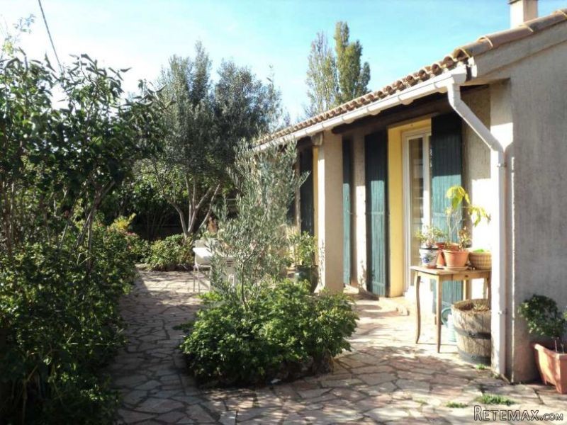 Pretty Villa in Quiet Setting