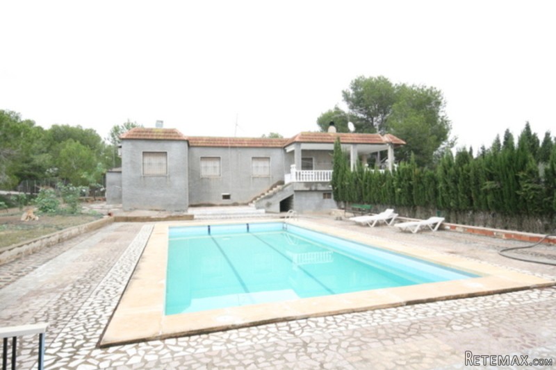 5 Bedrooms - Villa - Alicante - For Sale