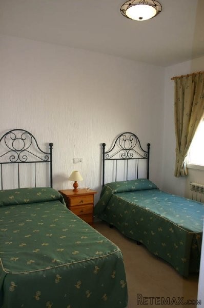 3 Bedrooms - Villa - For Sale - 2
