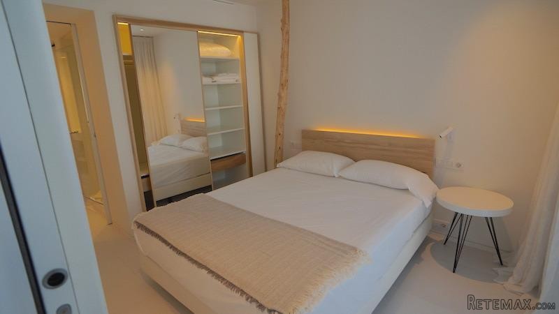 2 bedroom Apartment For Sale: PATIO.. - 2