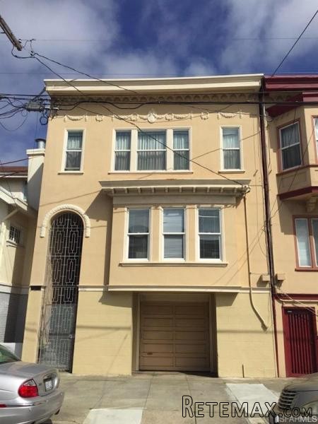 Block of Apartments For Sale: 590 -592..