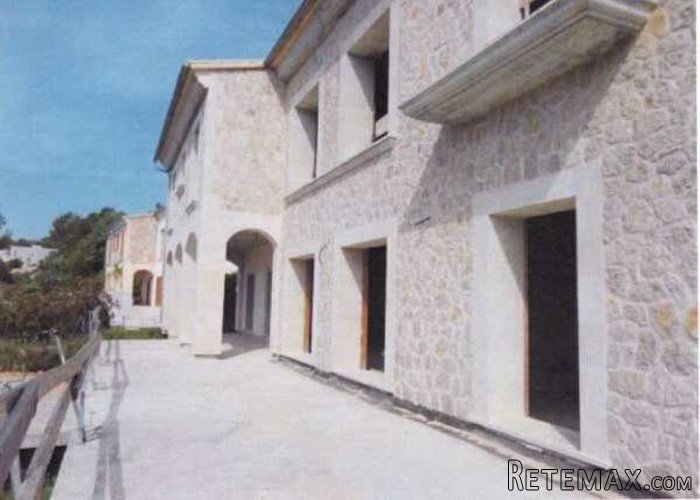 Villa of 331m2, almost finished, located on plot of.. - 3