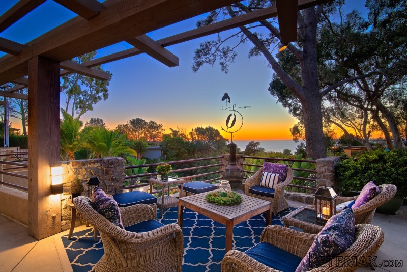 645 Amphitheatre Drive