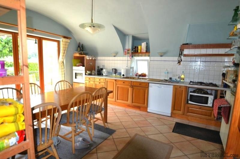 6 Bedroom Country House For Sale - 2