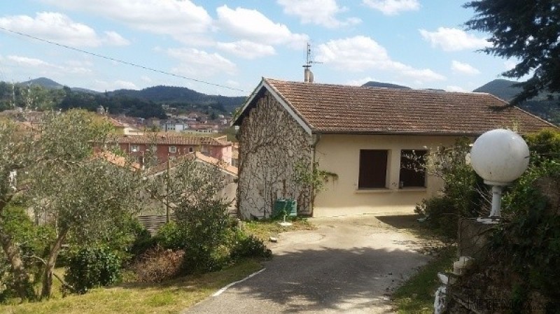 Pretty Home With 120m2 Living Space On..