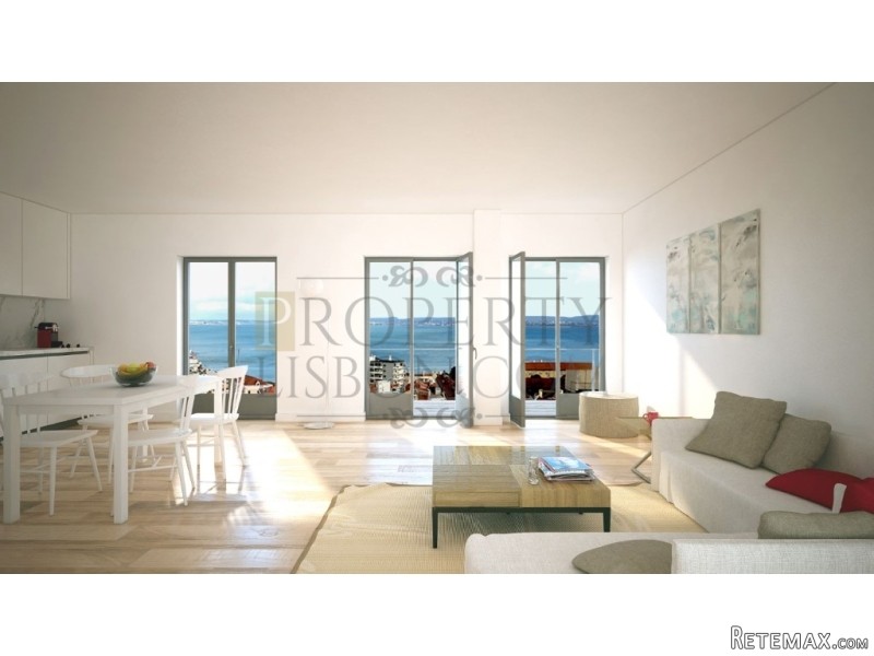 T3 Lisbon Apartment for sale, Sao..