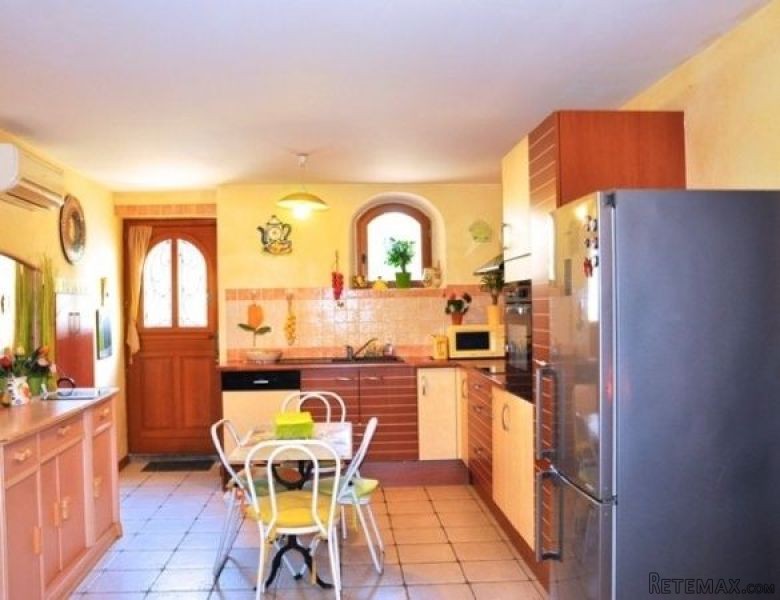 Entirely Renovated Spacious Village..