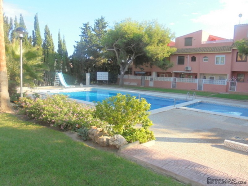 2 bed Apartment Torrevieja Ref: LPERL389