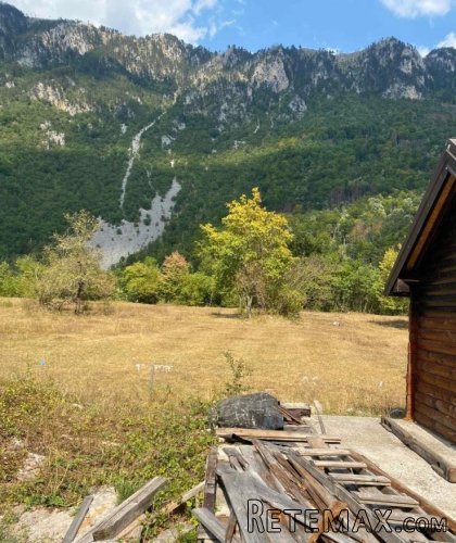Prodajem vikendicu (bungalov) sa placem - 2