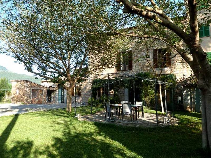 Traditional Country House With A Large.. - 2