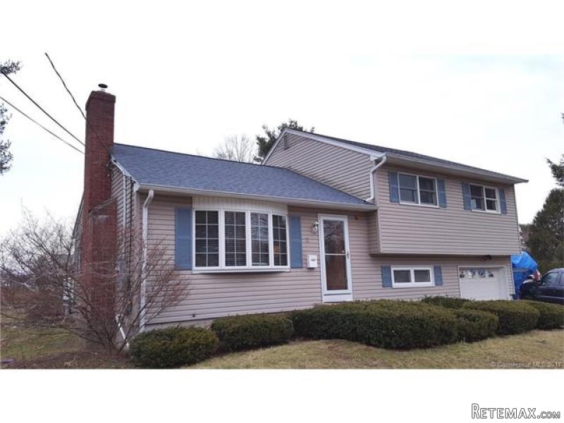 3 Bedrooms - Split Level - CT - For Sale