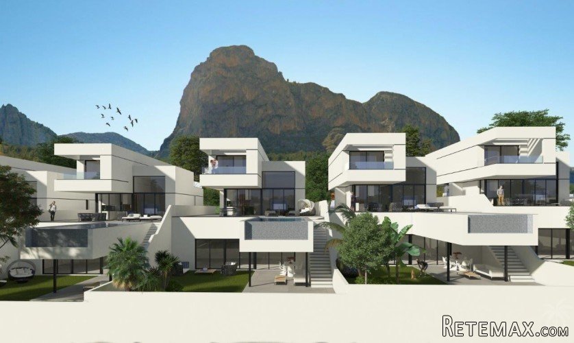 This new build villa, found on a 505m² plot, is maybe meant..