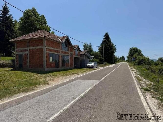 Vikendica sa poslovnim prostorom na Vlasinskom jezeru - 5
