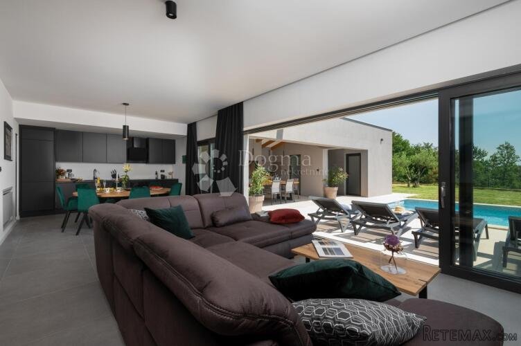 ELEGANTNA VILLA S BAZENOM, NOVOGRADNJA! - 6