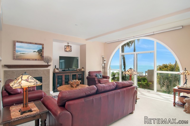 5420 La Jolla Blvd B202