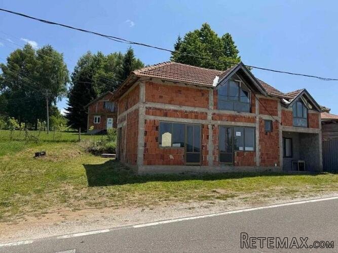 Vikendica sa poslovnim prostorom na Vlasinskom jezeru - 7