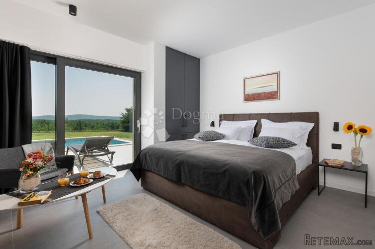 ELEGANTNA VILLA S BAZENOM, NOVOGRADNJA! - 8