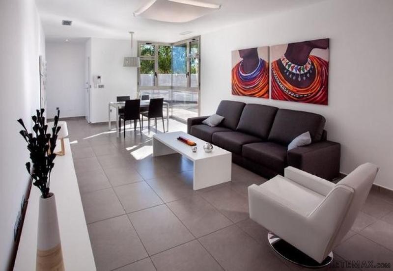 3 bedroom detached house for sale - 2