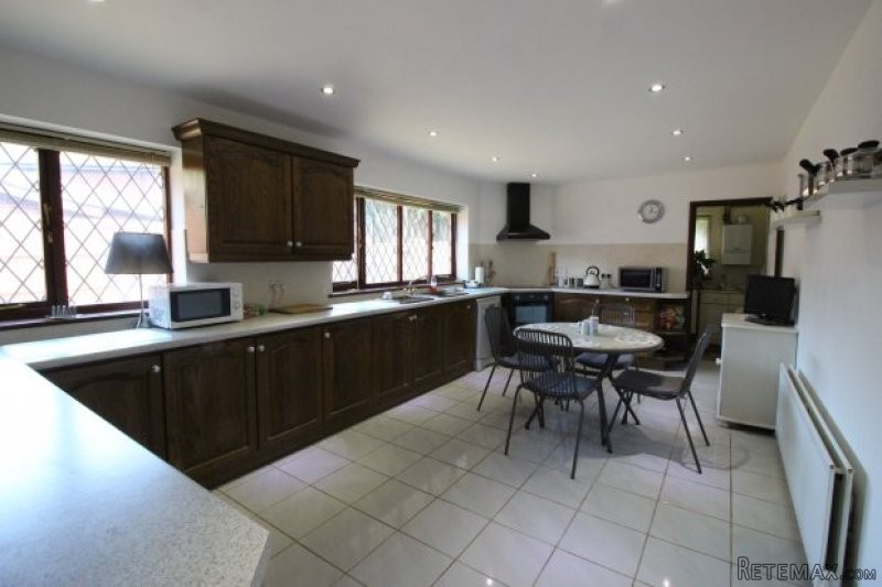 4 bedroom, Detached Bungalow house for.. - 2