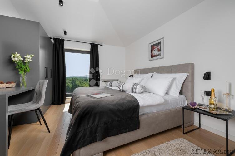 ELEGANTNA VILLA S BAZENOM, NOVOGRADNJA! - 9
