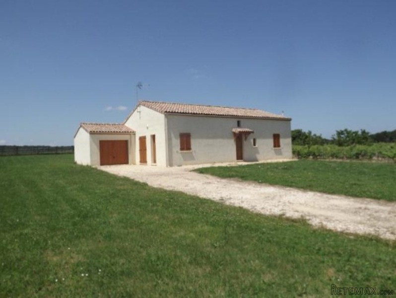 Modern House Built In 2011 Sin A Quiet..