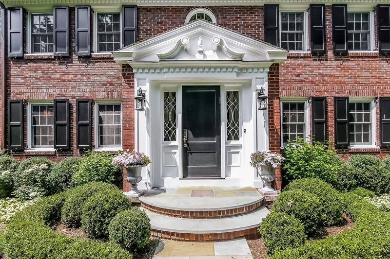 6 bedroom House For Sale: 7 Harcourt.. - 2