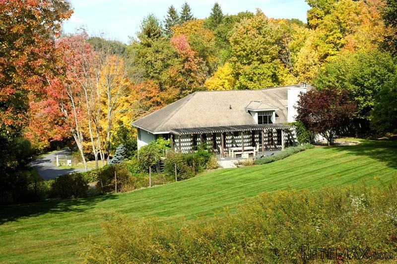 4 bedroom House For Sale: 85.. - 2