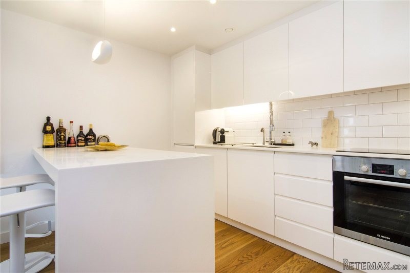 3 Bedroom Penthouse, Leasehold - 2