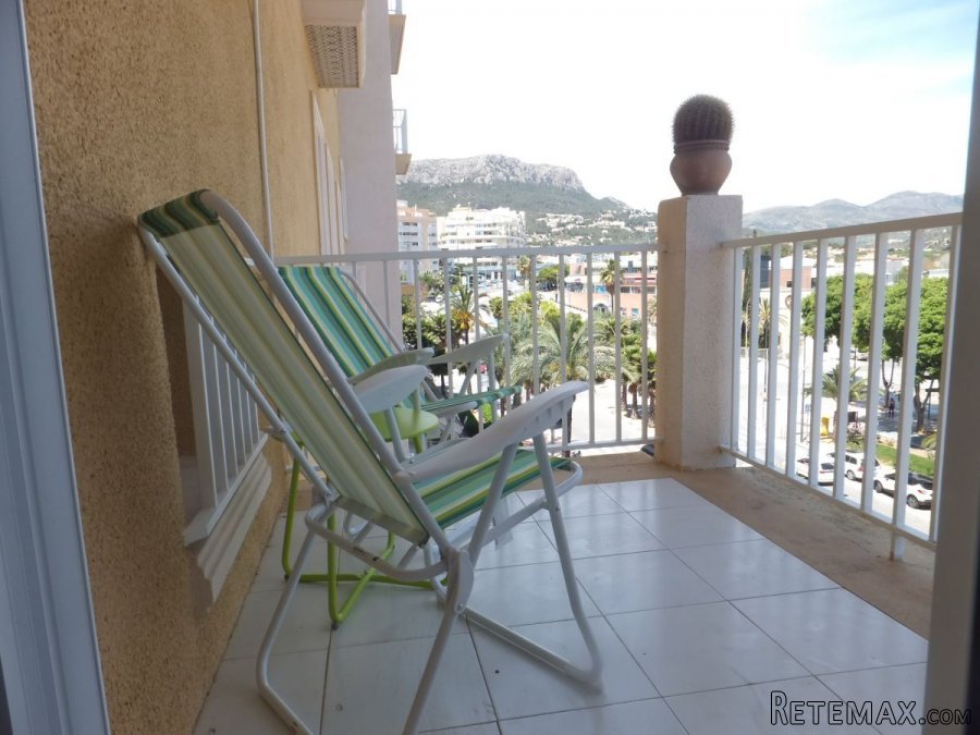 Flat refurbished in 2016.It has 1 bedroom, bathroom with.. - 4