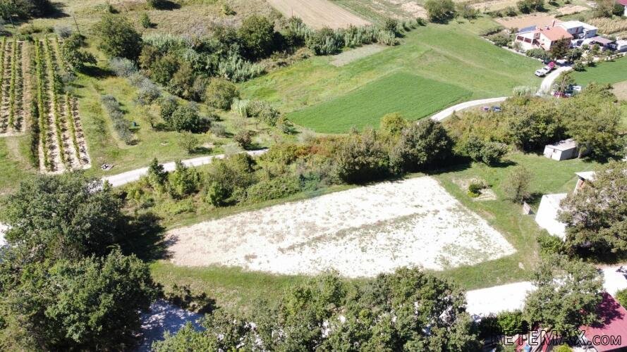 ISTRA, KAŠČERGA - Građevinsko zemljište 1650 m2 + 650 m2 pol - 4