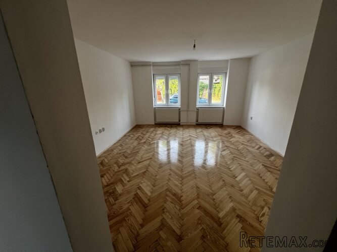 Prodajem kucu u centru Zrenjanina - 4