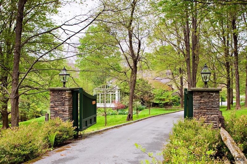5 bedroom House For Sale: 471 Hibernia..