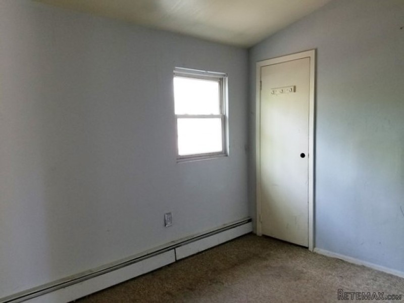 55 Tonopan Street Mastic, NY, 11950.. - 2