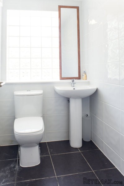 Single with single bed near East Acton.. - 2