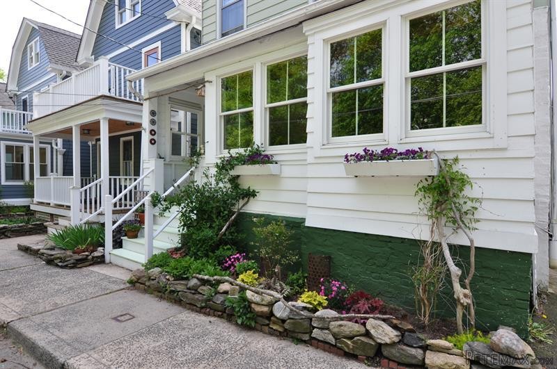 3 bedroom House For Sale: 10 Croton..