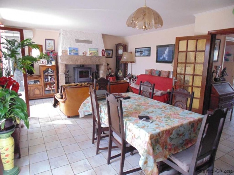4 Bedrooms - Maison - For Sale