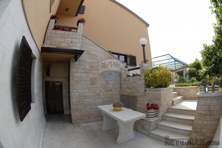 PULA, ŠTINJAN, KUĆA S APARTMANOM I GRAĐEVINSKIM... - 5