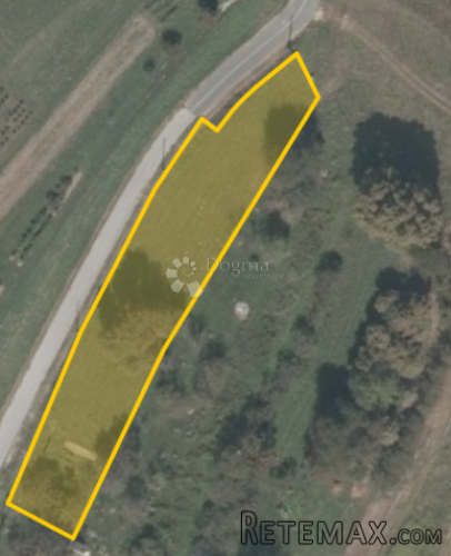 Građevinsko zemljište s velikim potencijalom – 1730 m² - 2