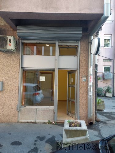 Izdajem lokal površine 18 m2 Bogdana Tirnanica 12,kod Lidla - 2