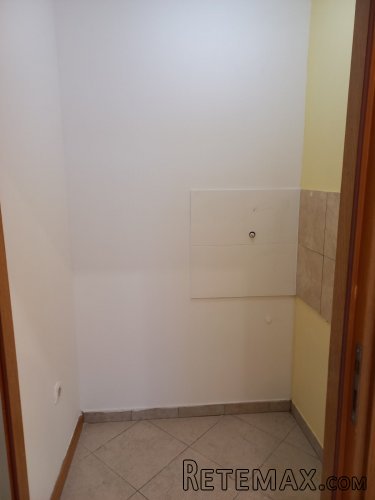 Izdajem lokal površine 18 m2 Bogdana Tirnanica 12,kod Lidla - 3