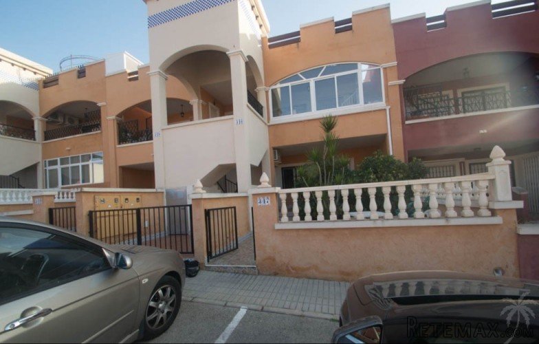 This beautiful Mediterranean style apartment has two..