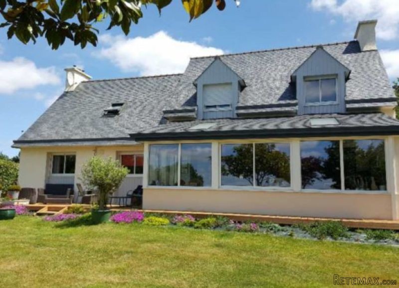 Superb Detached Quality Property
