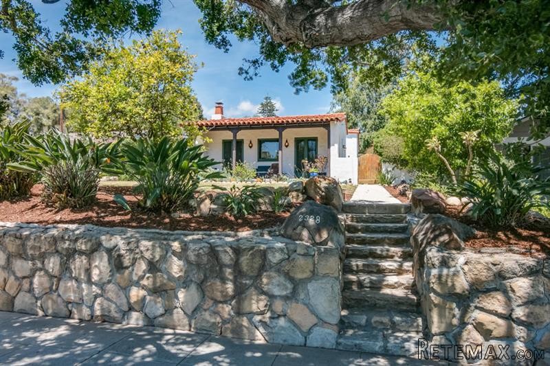 3 bedroom House For Sale: 2328 State..