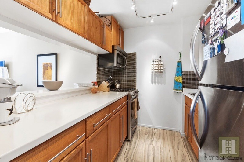 1 bedroom Apartment For Sale: 4 -74.. - 2