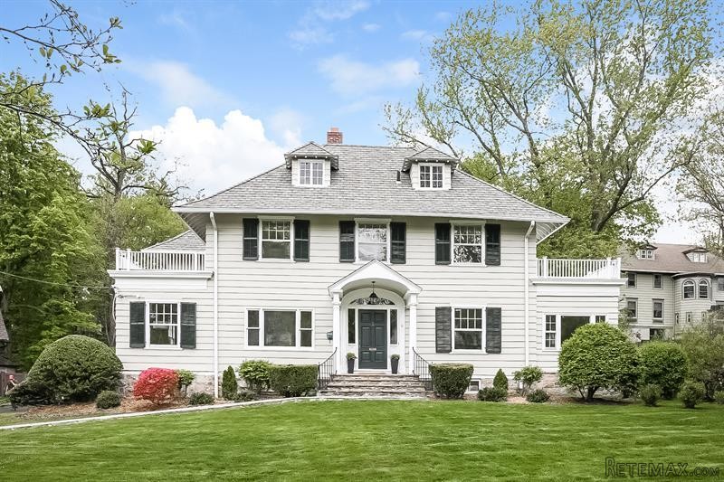 6 bedroom House For Sale: 6 New York..
