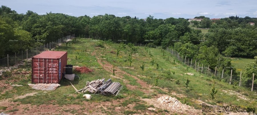 Prodaja zemljišta sa građevinskom dozvolom za izgradnju v.. - 2