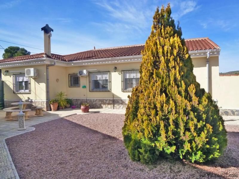 4 bedroom 4 bathroom villa with.. - 2