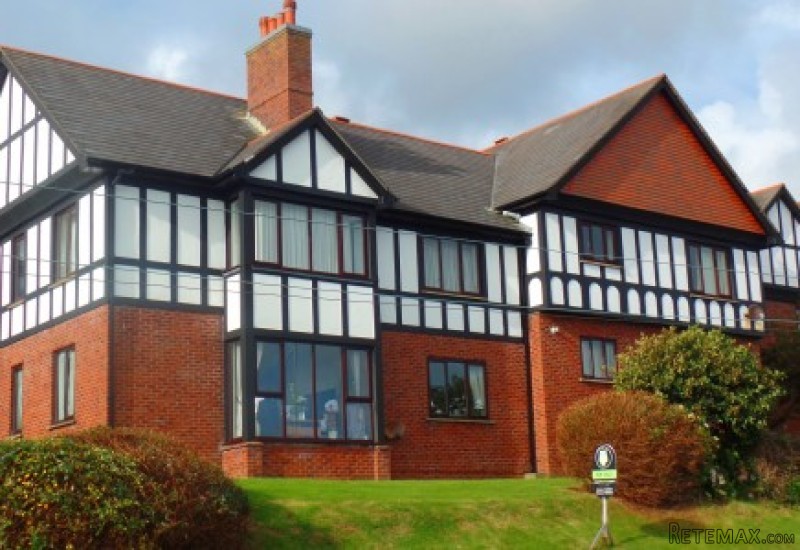 14 Douglas Bay Apartments, Onchan