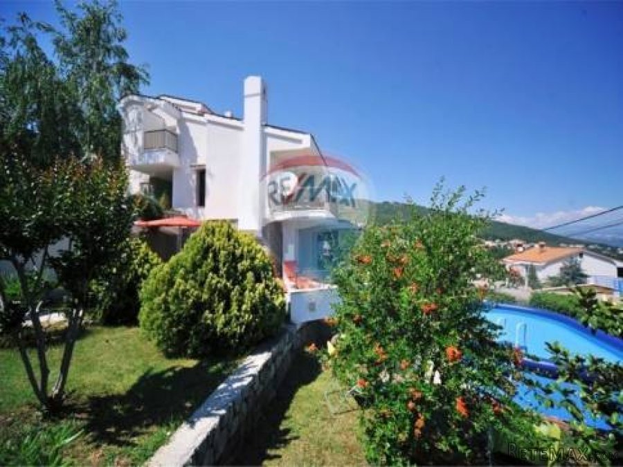 OPATIJA-IČIĆI-SAMOSTOJEĆA KUĆA 310 m2
