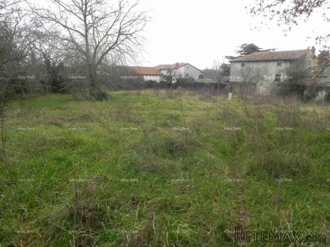 Na prodaju je građevinsko zemljište od 720 m² - 2